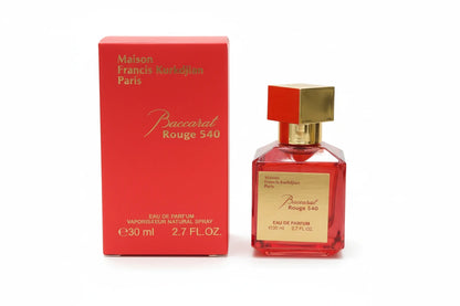 عطر باكارا روج 540 نسخة 30 مل برائحة ورود فاخرة تدوم طوال اليوم